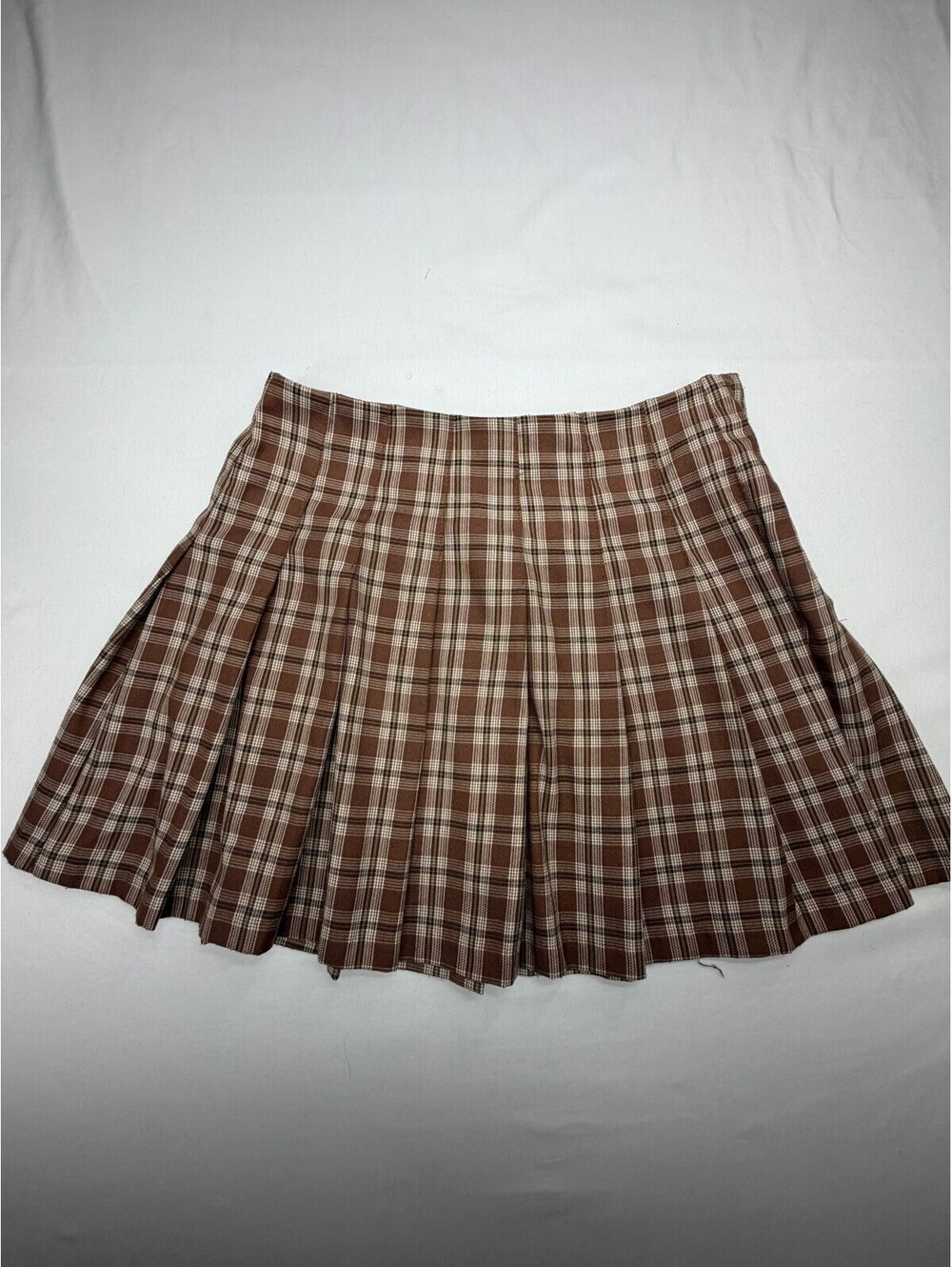 H&M Divided Women's Mini Skirt Plaid Zip Short Length Pleated Size 6 Brown